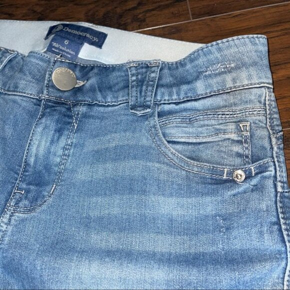 NWOT Democracy “Ab”solution Light Wash Jeans 6