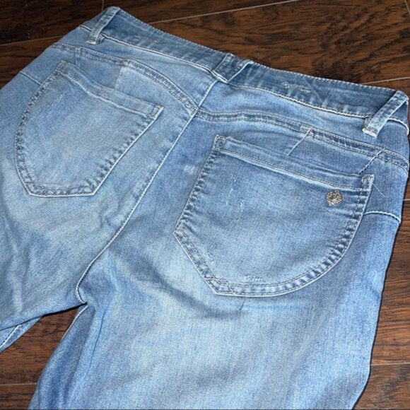 NWOT Democracy “Ab”solution Light Wash Jeans 6